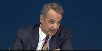 Alldaynews.gr «Γέφυρες» Μητσοτάκη σε Σαμαρά και Καραμανλή, «καρφιά» σε Τσίπρα και ενόχληση για το «δαχτυλίδι»