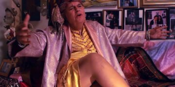 Alldaynews.gr Ποιος ήταν ο Γιώργος Σταυρόπουλος, ο θρυλικός «Μίστερ Εθνικά Μπούτια» της trash TV που πέθανε;