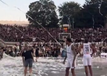 Αδιανόητη ατμόσφαιρα στο Βελιγράδι για το φιλικό του ΠΑΟΚ με την Παρτίζαν με «Ωωω ΠΑΟΚάρα, έχω τρέλα» (videos)