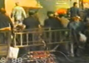 Η δολοφονική ανατίναξη τάνκερ στο Πέραμα: «Είδα κομμένα πόδια, χέρια και κεφάλια»