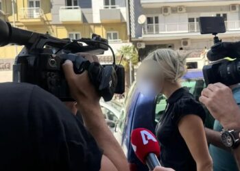 «Δεν αντιλήφθηκα ότι συγκρούστηκα με άλλο όχημα, αμαυρώθηκε το όνομά μου» δηλώνει η 45χρονη με την Porsche