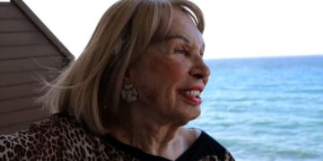 Ρίκα Διαλυνά: «Είχα πει ότι θέλω να ζήσω 250 χρόνια, νόμιζα ότι θα τα κατάφερνα»