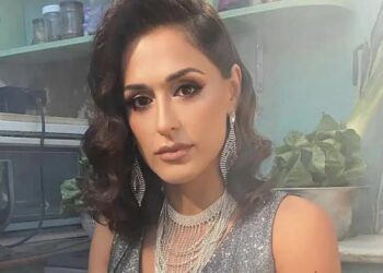 ΕΚΤΑΚΤΟ – Φρικτό τροχαίο: Αυτοκίνητο τυλίχθηκε στις φλόγες μετά από σφοδρή σύγκρουση με άλλο όχημα – Απανθρακώθηκε ο οδηγός