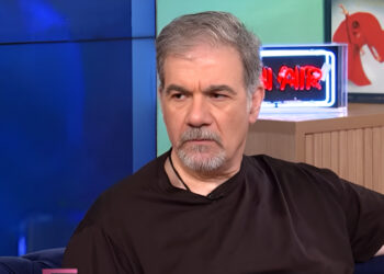 Θύμα διαδικτυακής απάτης ο Δημήτρης Σταρόβας – «Παραποίησαν βίντεο και φωτογραφίες μου»