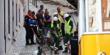 Alldaynews.gr Μακάβριο λάθος στη Λισαβόνα: Θαύμα για οικογένεια Γερμανών – Ζωντανός ο πατέρας του 3χρονου ενώ είχε δηλωθεί νεκρός στο τελεφερίκ