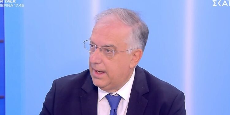 Τάκης Θεοδωρικάκος: «Μείωση σε 1.000 προϊόντα σούπερ μάρκετ, τέλος οι παραπλανητικές προσφορές»