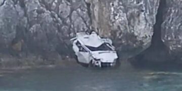 Alldaynews.gr Σηκώθηκε στο πόδι όλη η γειτονιά από το ουρλιαχτό της μάνας: Πατέρας σκότωσε τους 3 ανήλικους γιους του και…