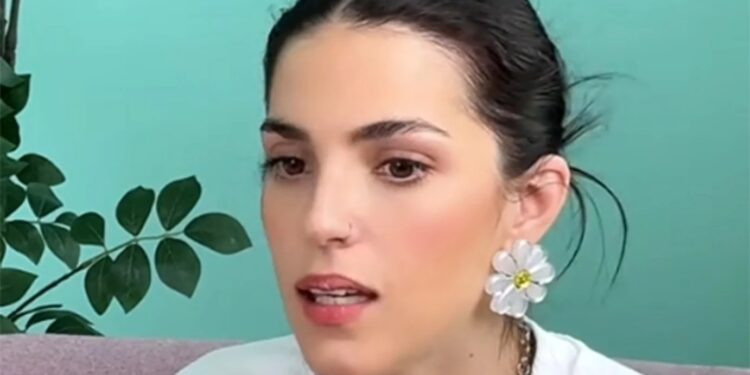 Alldaynews.gr «Μιλάμε για σοβαρή εκμετάλλευση»: Απασφάλισε η Άννα Μαρία Βέλλη για την απόλυσή της από την εκπομπή Σεργουλόπουλου – Μπακοδήμου