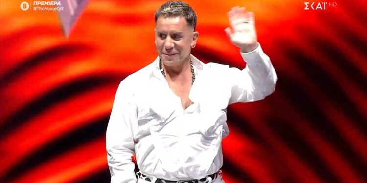 Alldaynews.gr «Ανήκω σε μένα»: Αποθέωση του Γιώργου Μαζωνάκη στην πρεμιέρα του «The Voice»
