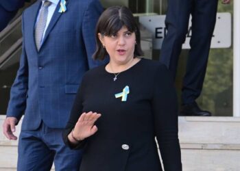 H Λάουρα Κοβέσι τελείωσε όλους τους υπουργούς στην Ελλάδα με μία κίνηση