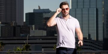 Alldaynews.gr Capsule Wardrobe. Τα ανδρικά ρούχα του καλοκαιριού με διαχρονική αξία για day to night looks!