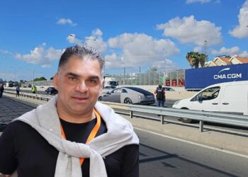 Alldaynews.gr ΕΚΤΑΚΤΟ: Δολοφόνησαν τον πρώην πρόεδρο της Καρμιώτισσας και του Άρη Λεμεσού Σταύρο Δημοσθένους! (video)