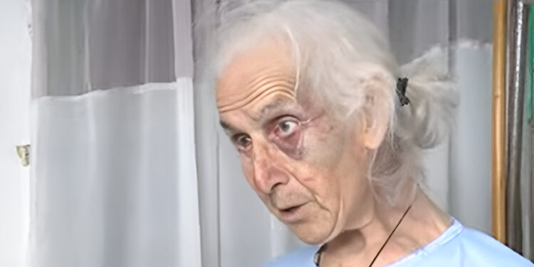 Alldaynews.gr Τρόμος για 85χρονη: Την ξυλοκόπησαν άγρια στο σπίτι της για 100 ευρώ