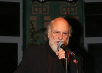 Μουσική υπόκλιση στον Διονύση Σαββόπουλο: 10+1 τραγούδια που όλοι σιγοτραγουδήσαμε