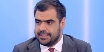 Alldaynews.gr Μαρινάκης: «Όσοι λένε για 13η και 14η σύνταξη που κοστίζουν €5 δισ. να μας πουν πού θα τα βρουν»