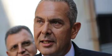 Πάνος Καμμένος: «Είμαι στο παρά πέντε να εμπλακώ στην πολιτική»