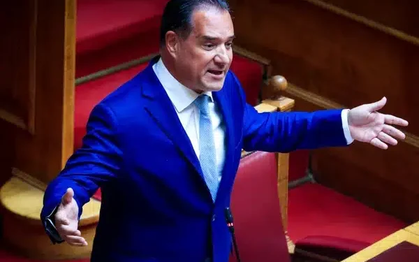 Άδωνις: «Στα 8 νοσοκομεία με περιμένουν με λουλούδια, στα 2 κομμουνιστές φωνάζουν… So what»