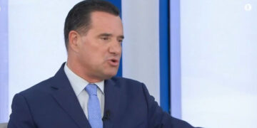 Alldaynews.gr Άδωνις Γεωργιάδης για Ζωή Κωνσταντοπούλου: «Μου προκαλεί μεγάλη ευχαρίστηση που με αποκάλεσε «τιποτένιο σκουλήκι», δηλώνει πως έχει ψυχικά θέματα»