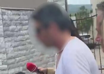 Alldaynews.gr Σκηνές φρίκης στο σπίτι της οικογένειας που δέχθηκε επίθεση με ρόπαλο από τον 31χρονο – «Υπήρχαν αίματα, η 74χρονη υπέφερε»