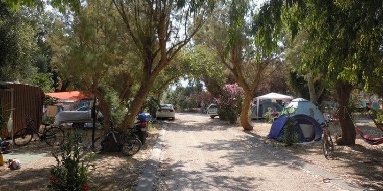 Alldaynews.gr «Η μία σφαίρα προορίζονταν για εμένα», λέει ο ανιψιός του 68χρονου που δολοφονήθηκε στο κάμπινγκ