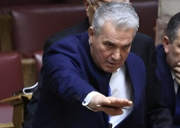 Alldaynews.gr «Συνεχίζω με ευθύνη και συνέπεια» – Επανεντάσσεται στη ΝΔ ο Δημήτρης Κυριαζίδης που διεγράφη για το σχόλιο «Κάνε κανένα παιδί» στην Κωνσταντοπούλου