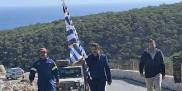 Alldaynews.gr Γαύδος: Χωρίς μαθητές η παρέλαση – Κράτησαν οι κάτοικοι τη σημαία