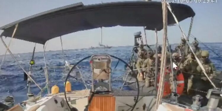 Alldaynews.gr Τι συμβαίνει με τους 27 Έλληνες του στολίσκου για τη Γάζα που κρατούνται στο Ισραήλ – Ανακοίνωση εξέδωσε το ΥΠΕΞ