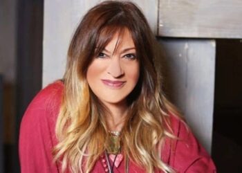 Alldaynews.gr Τζόυς Ευείδη: «Σκέφτομαι να γράψω την περιουσία μου στα σκυλιά μου»