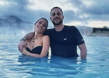 Καλομοίρα για τον σύζυγό της: «Δεν του πήρα κάτι, εγώ είμαι το δώρο του – Του μαγειρεύω και του καθαρίζω και είναι μια χαρά»