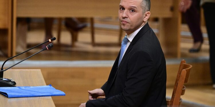 Alldaynews.gr Κασιδιάρης για Παύλο Φύσσα: «Η δολοφονία του είναι άθλια και καταδικαστέα – Αυτό το έγκλημα με δολοφόνησε και εμένα»