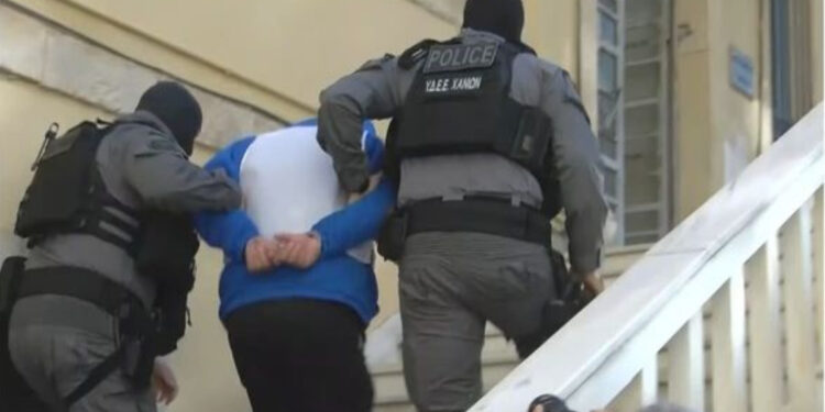 Alldaynews.gr «Ήταν θέμα χρόνου να βγάλει κάποιος από τη μέση τον 52χρονο» λέει συγγενής του 23χρονου που σκότωσε τον θείο του