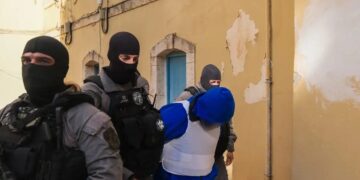 Alldaynews.gr «Ήταν θέμα χρόνου να βγάλει κάποιος από τη μέση τον 52χρονο» λέει συγγενής του 23χρονου που σκότωσε τον θείο του