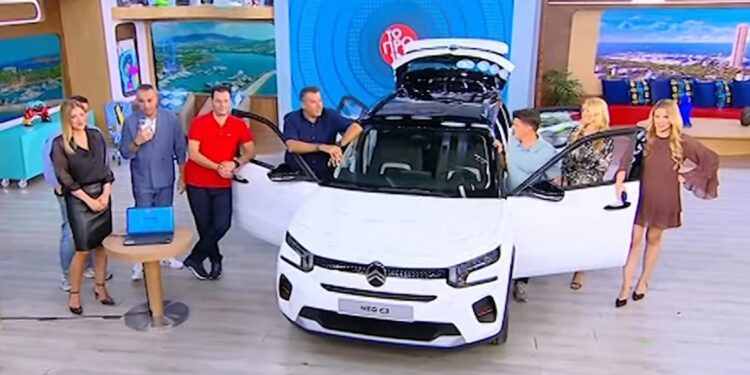 Τον κάλεσαν γιατί κέρδισε το αυτοκίνητο και εκείνος απείλησε ότι θα πάρει την αστυνομία – Το απίστευτο σκηνικό στην εκπομπή του Λιάγκα