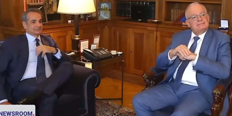 Μητσοτάκης σε Τασούλα: «Το μνημείο του Αγνώστου Στρατιώτη έχει συμβολικό βάρος, πρέπει να διαφυλάξουμε τον χαρακτήρα του»