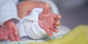 Alldaynews.gr Ανείπωτη τραγωδία τα ξημερώματα: Νεκρό βρέφος μόλις 11 μηνών