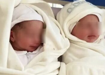 Alldaynews.gr Αδιανόητη τραγωδία: Νεκρά δίδυμα μωρά – Στο στόχαστρο η μητέρα με τον αρραβωνιαστικό της (video)