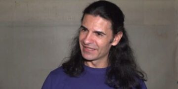 Alldaynews.gr Παναγιώτης Πετράκης: «Ο Θεός είναι τα πάντα για μένα, το κέντρο της ύπαρξής μου» (video)