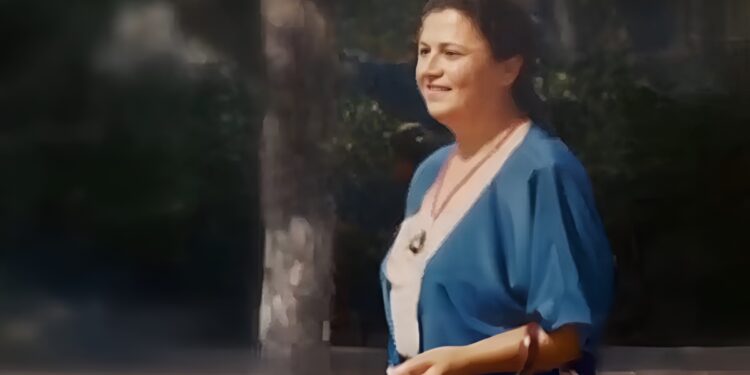 Alldaynews.gr Θρίλερ με τον θάνατο χήρας υπουργού από φωτιά – Τα ευρήματα για εμπρησμό και η έρευνα του ανθρωποκτονιών