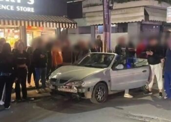 Οδηγός παρέσυρε με αυτοκίνητο μητέρα και παιδί – Εγκλωβίστηκε κάτω από το όχημα ο 2χρονος