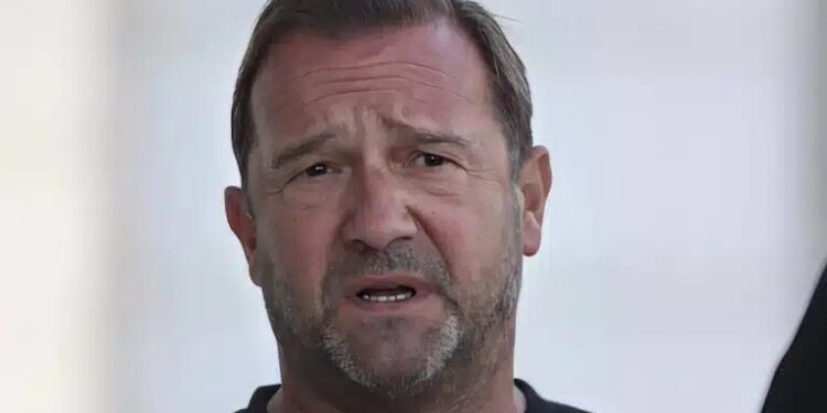 Νίκος Πλακιάς: «Δεν είμαι ούτε αριστερός, ούτε δεξιός, είμαι ένας πατέρας που έχασε τα παιδιά του»