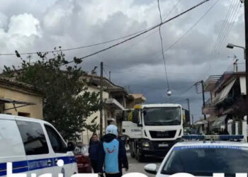 Τραγωδία: Φορτηγό παρέσυρε και σκότωσε πεζή – Είχε αναπτύξει ιλιγγιώδη ταχύτητα (video)