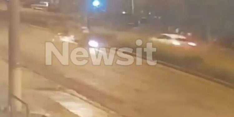 Alldaynews.gr Τραγωδία τα ξημερώματα: Βίντεο με το σοκαριστικό τροχαίο με τους 2 νεκρούς – Η στιγμή που πέφτουν πάνω σε κολώνα