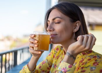 Ανατροπή με το καλημέρα δείχνει δημοσκόπηση: Το ποσοστό του νέου κόμματος του Αλέξη Τσίπρα φέρνει τα πάνω κάτω