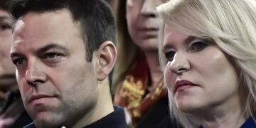 Άγριος καυγάς μεταξύ Στέφανου Κασσελάκη και Θεοδώρας Τζάκρη