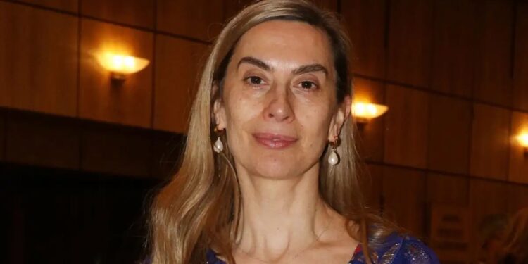 Alldaynews.gr Βίκυ Βολιώτη: «Το να χάνεις το παιδί σου, να μην ξέρεις που είναι και τι κάνει είναι μια τρέλα»