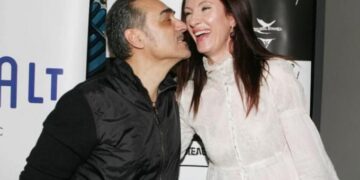 Τραγικό παιχνίδι της μοίρας: Ανήμερα των γενεθλίων του Νότη Σφακιανάκη πέθανε η σύζυγός του!