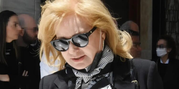 Αγγελική Νικολούλη: Τα σπαρακτικά λόγια για τον θάνατο της μητέρας της – «Κουράστηκες γλυκιά μου να παλεύεις μια ζωή»