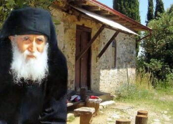 Η προφητεία του Άγιου Παΐσιου για προσωπικό αριθμό και τον Αντίχριστο που σοκάρει ακόμη και του Άθεους