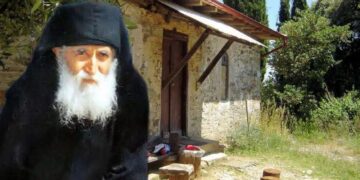 Η προφητεία του Άγιου Παΐσιου για προσωπικό αριθμό και τον Αντίχριστο που σοκάρει ακόμη και του Άθεους