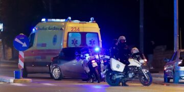 Alldaynews.gr Θρίλερ με νεκρό οδηγό μετά από ανακοπή καρδιάς – Είχε χτυπήματα στο κεφάλι